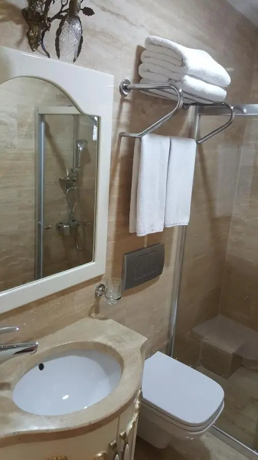 Best Town Hotel