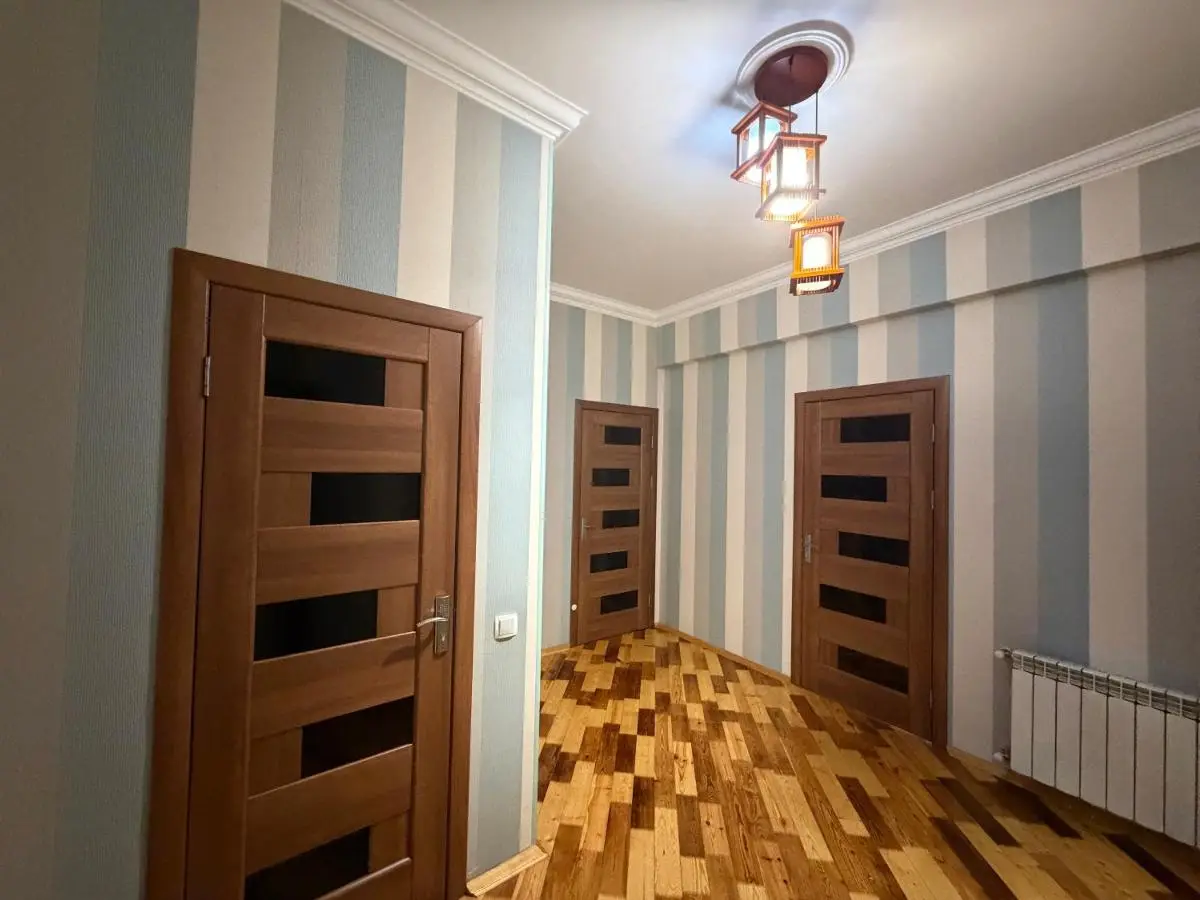 Nizami Tower apart