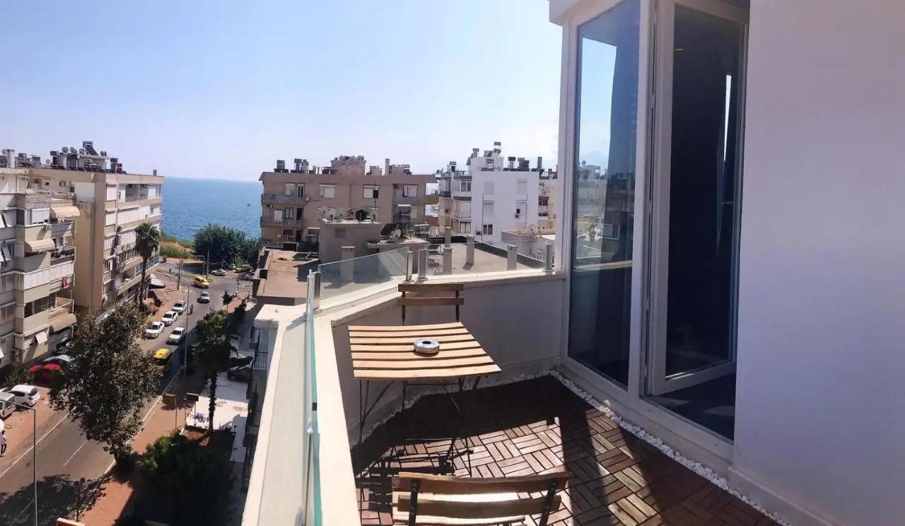 Mene City Hotel
