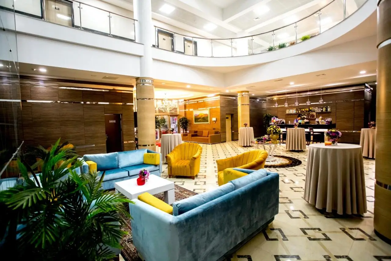 West Shine Hotel