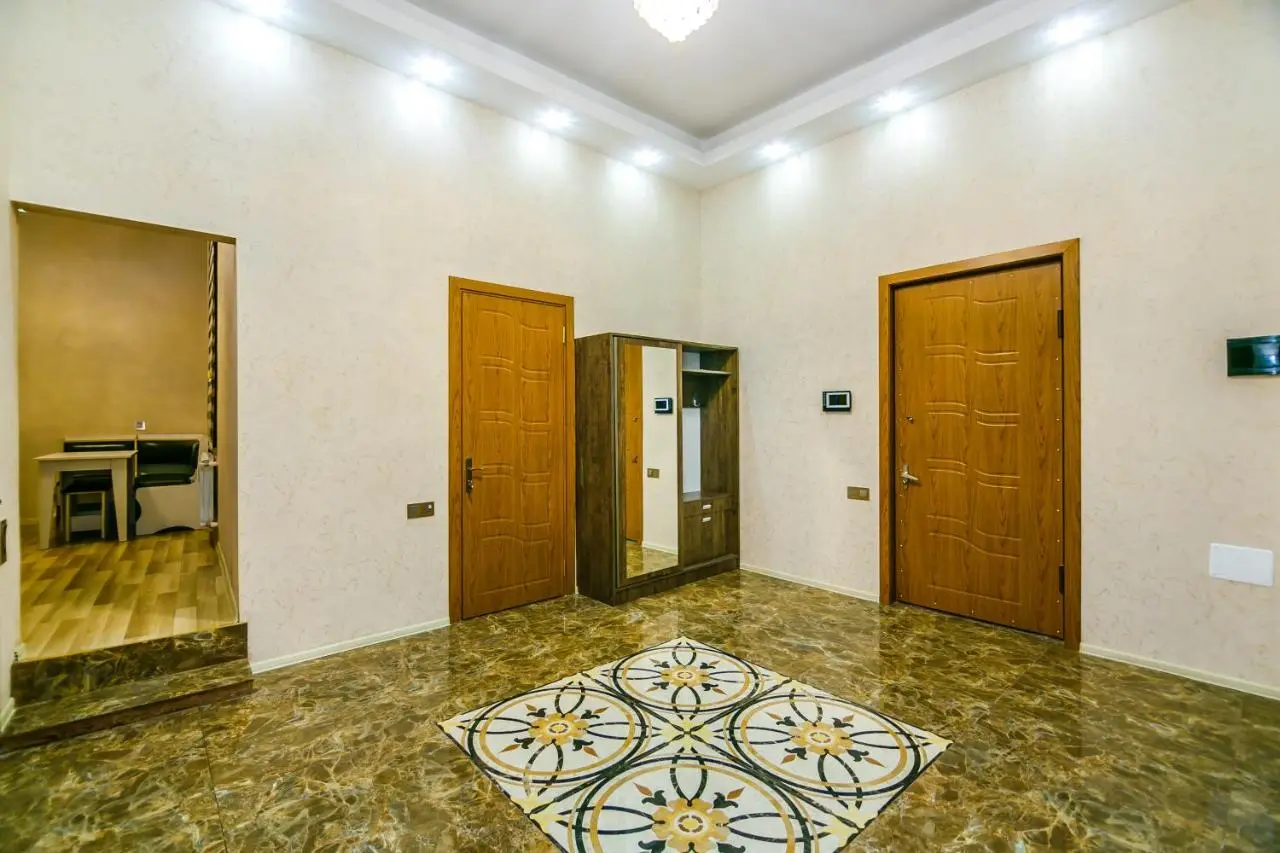 Hezi Aslanov house in CITY CENTRE