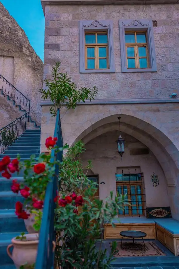 Cave Hotel Saksagan