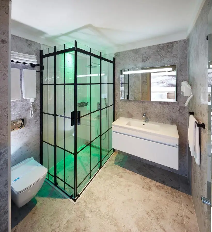 Lalila Blue Suites