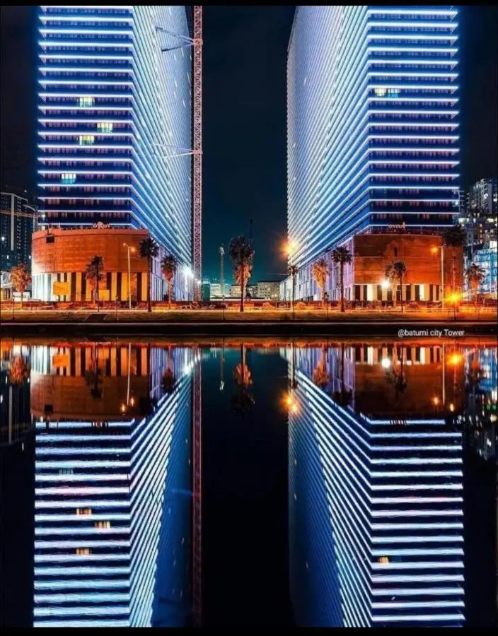 Apartments Orbi City u MariNika