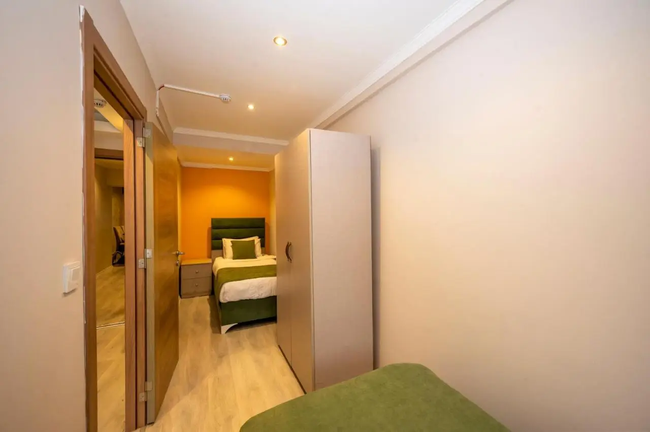 Marida Suit - Istanbul Taksim
