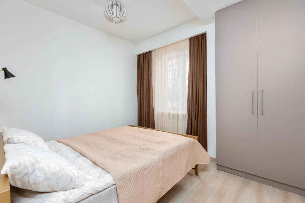 Fresh Air & Panoramic View (Floor 1 & 2)