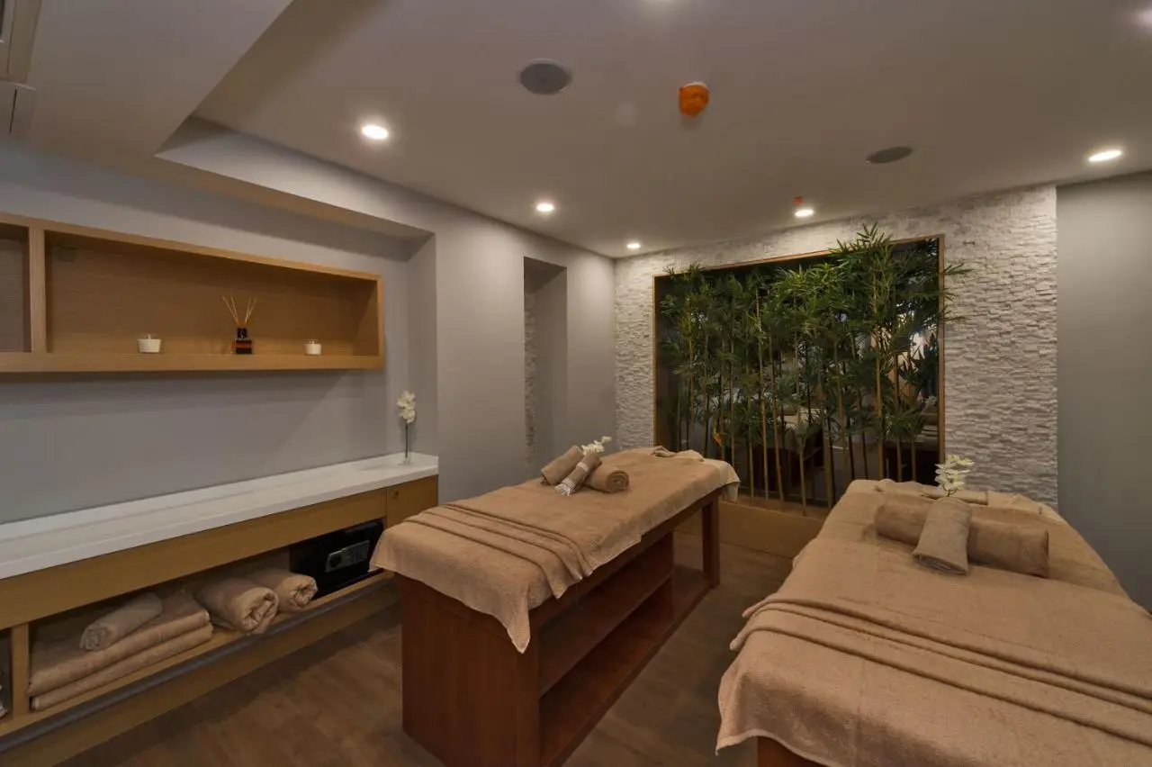 Hotel Boursier 1 & Spa