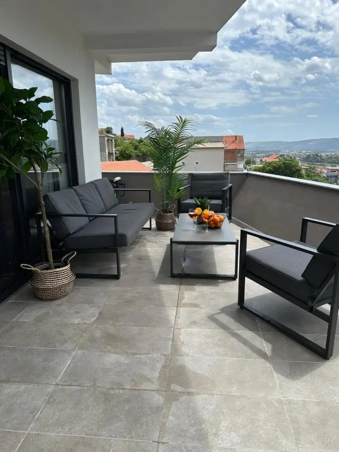 Sky hill residence Mostar