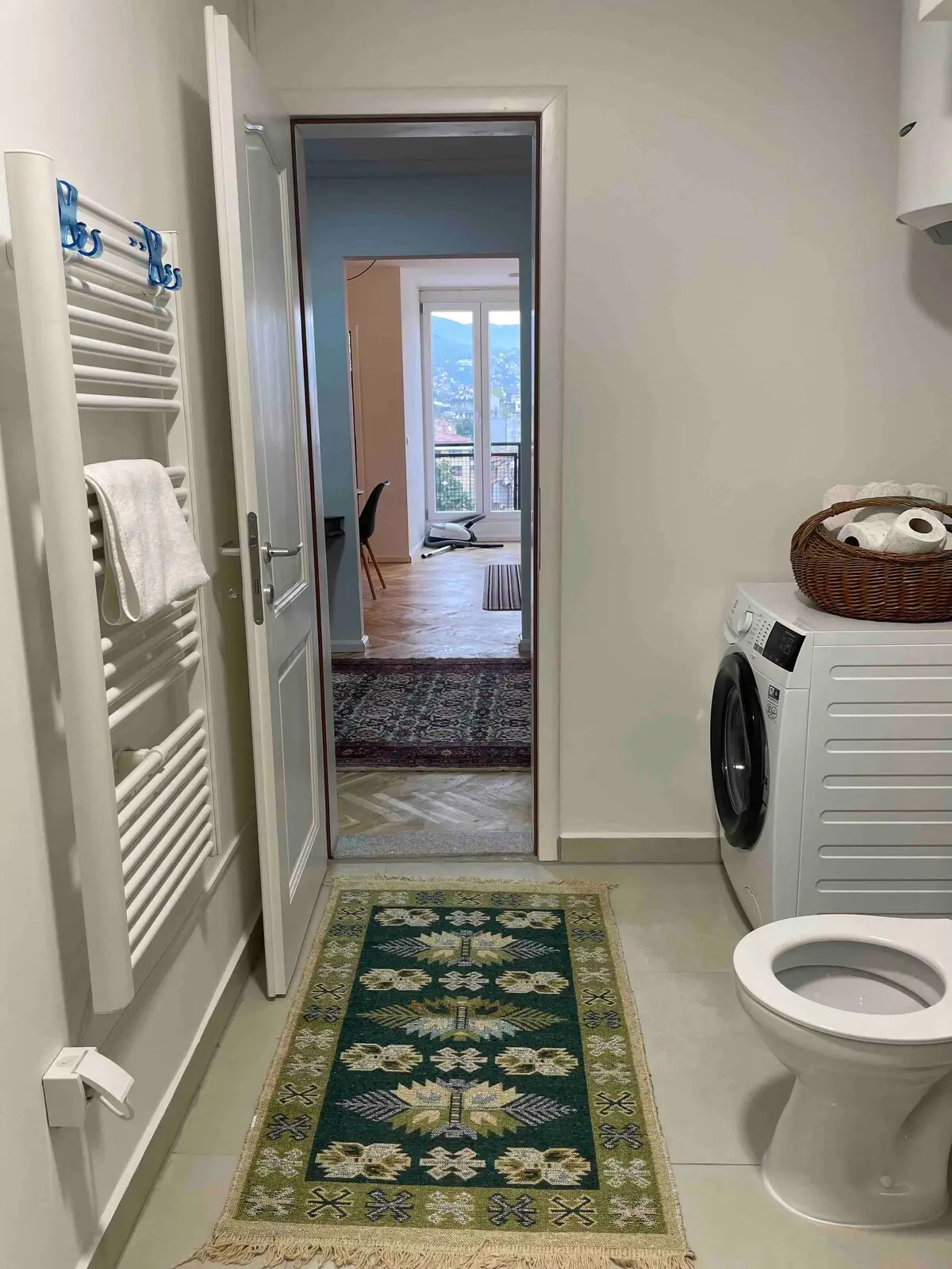 Nice apartment in the heart of city, with a view