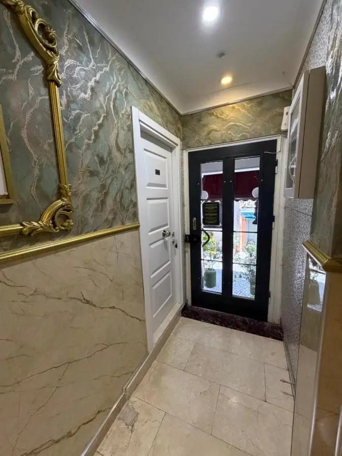 VERSECA HOTEL
