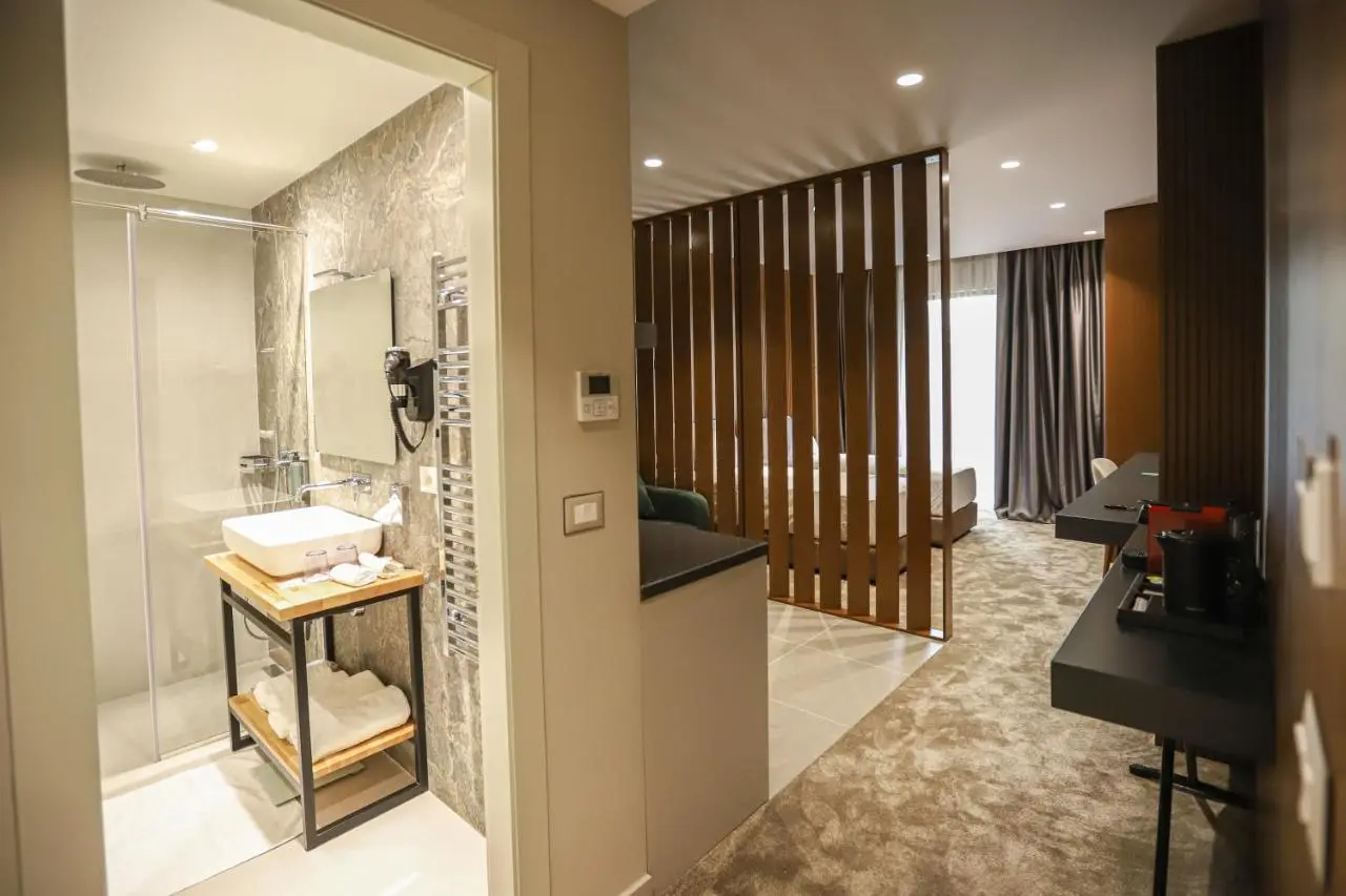 Urbanin Apartment & Hotel