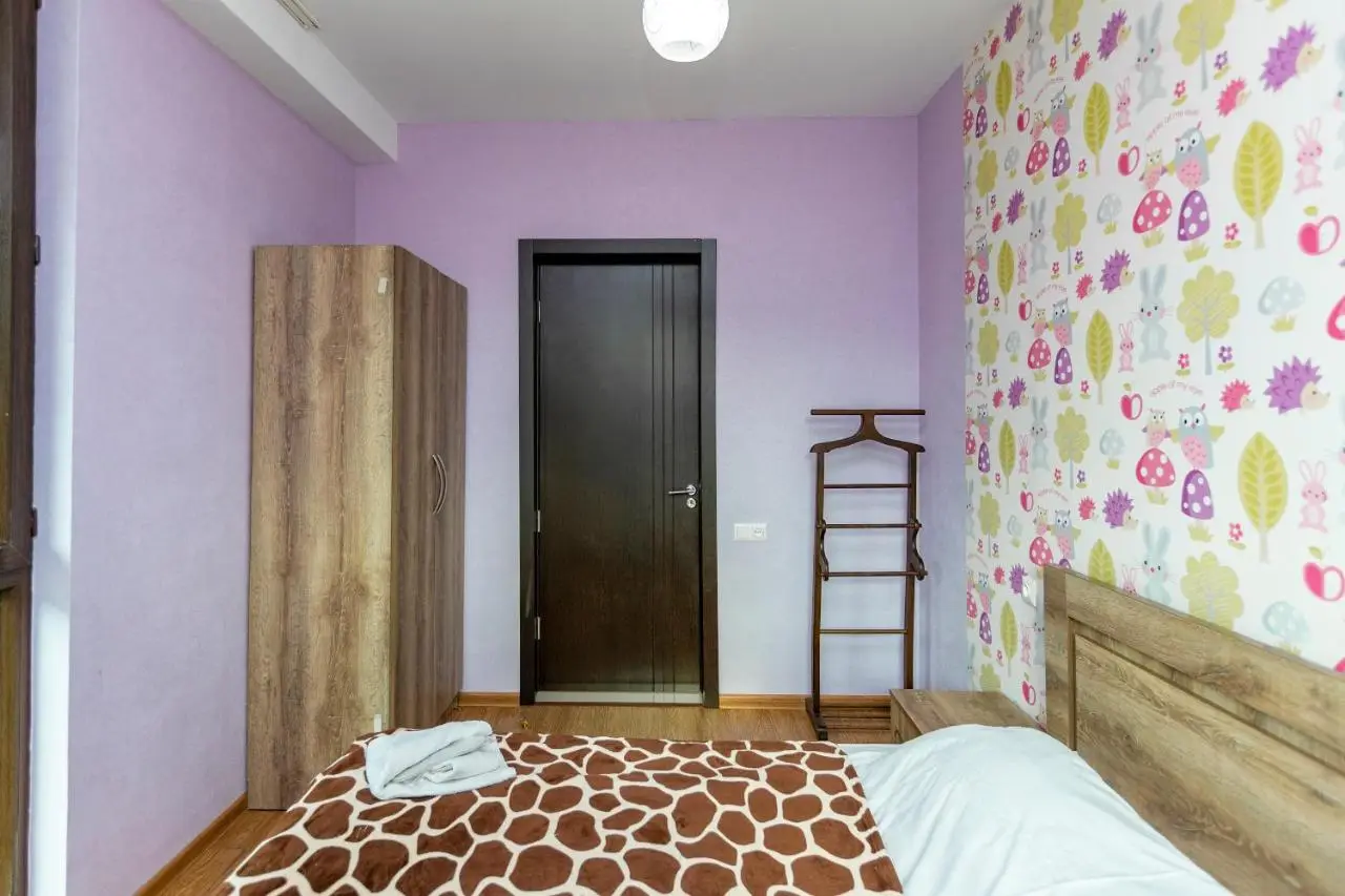 Apart 516 Bobline