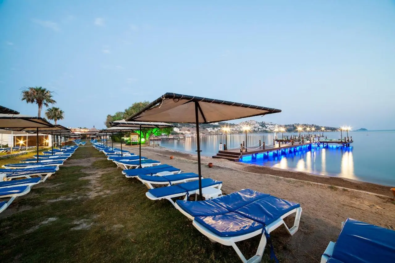 Golden Age Hotel Yalıkavak Bodrum