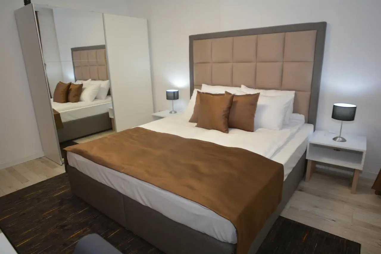 Apart Hotel Family