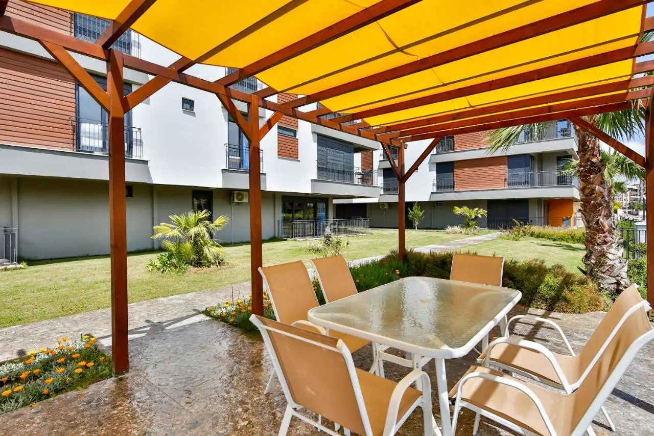 MENE SUITES
