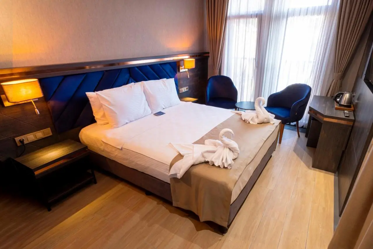 WestDoor Hotel