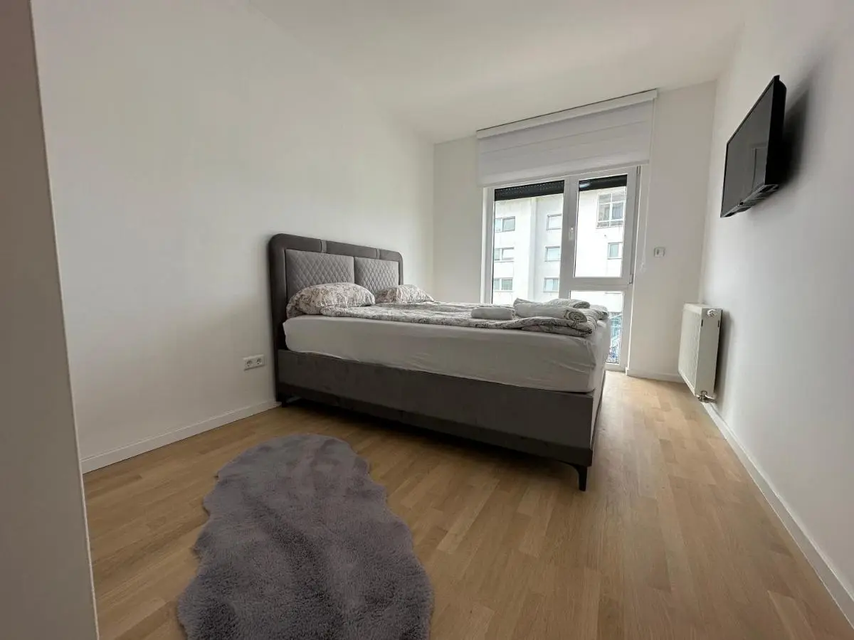 Apartment by expert Ado
