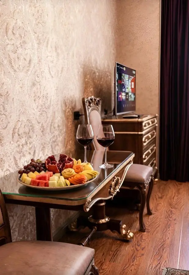 West inn Luxury Baku