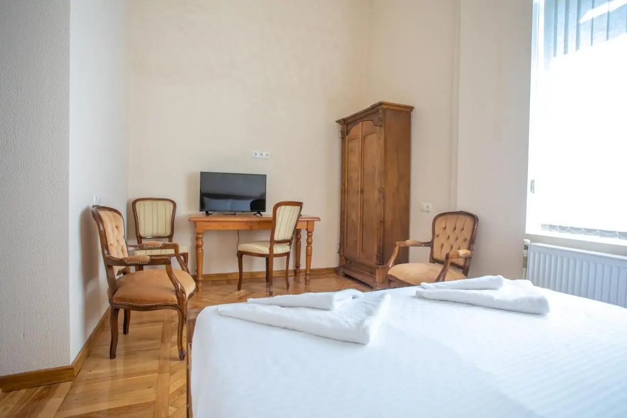 HOTEL VENETO