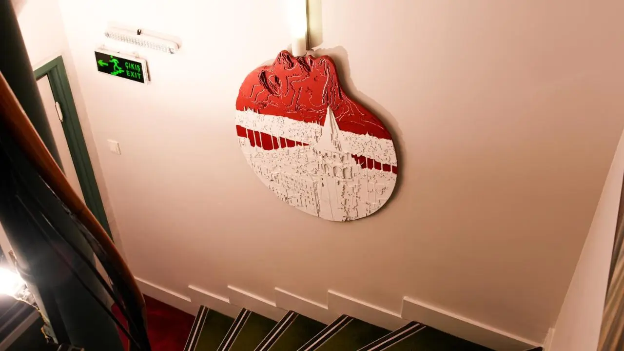 Mini Harem Hotel