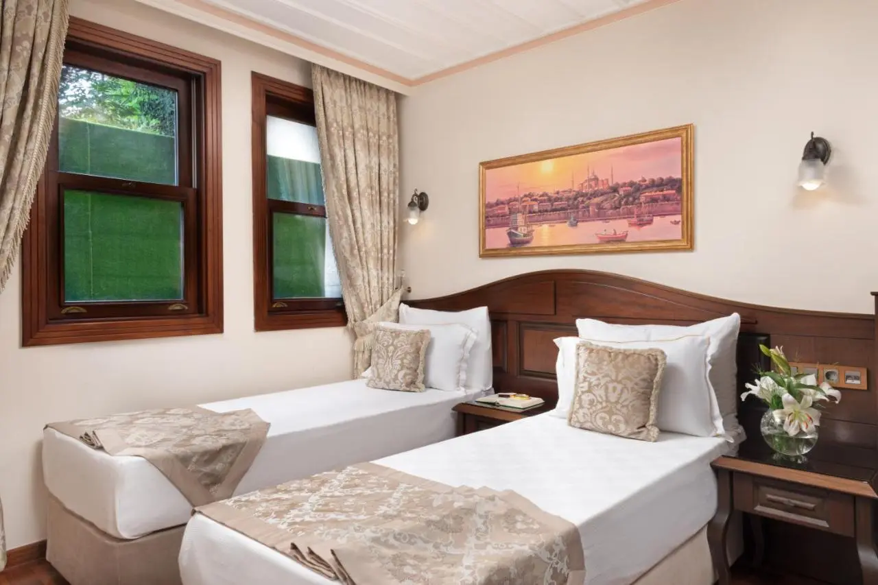 Bender Hotel - Old City
