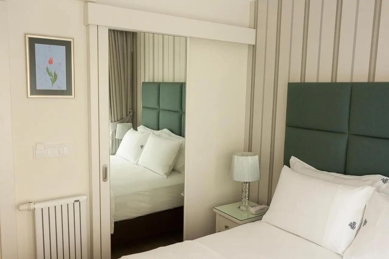 Ten Rooms Istanbul Hotel