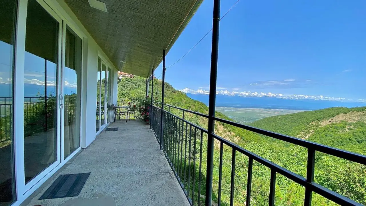 Lia's Guest House