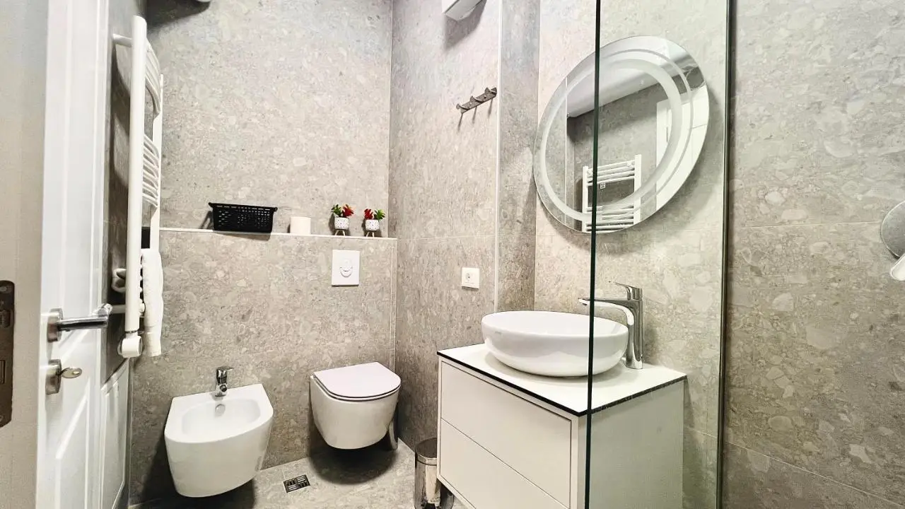 Zeus Tirana Suite