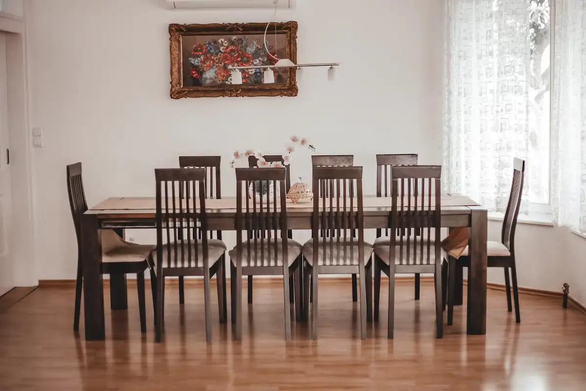 Go2Bihac Villa, 8 bedrooms, 7 bath, 10 aircon.