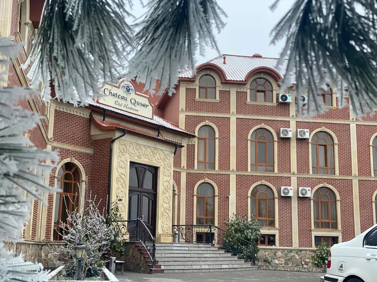 Chateau Qusar Hotel & Restaurant