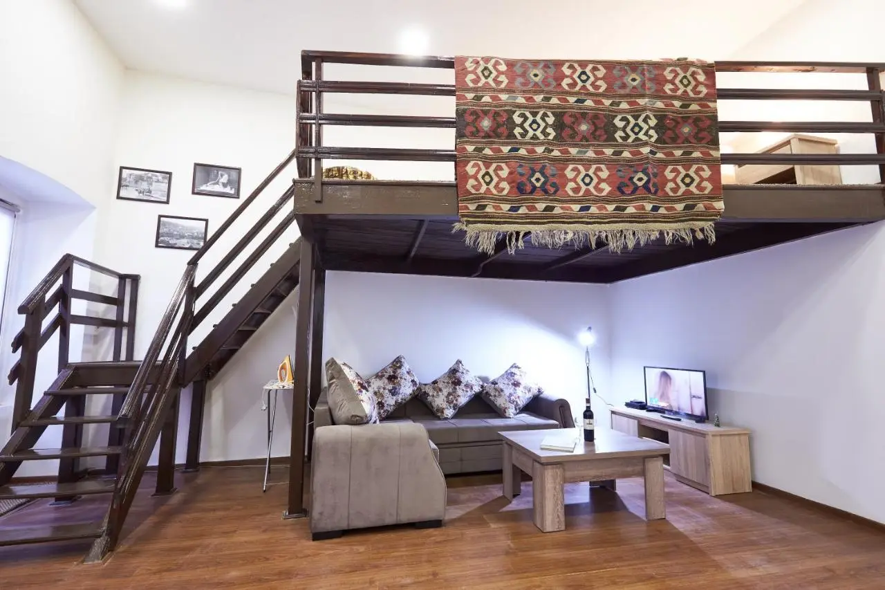 Pheasant Home in Old Tbilisi