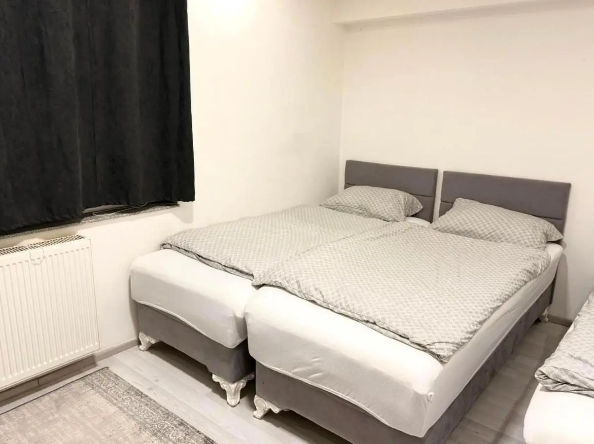 Apartment Azra