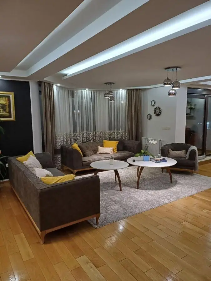 Vila Tayra