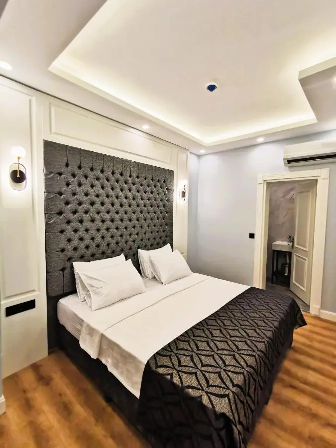 Luxx Garden Hotel