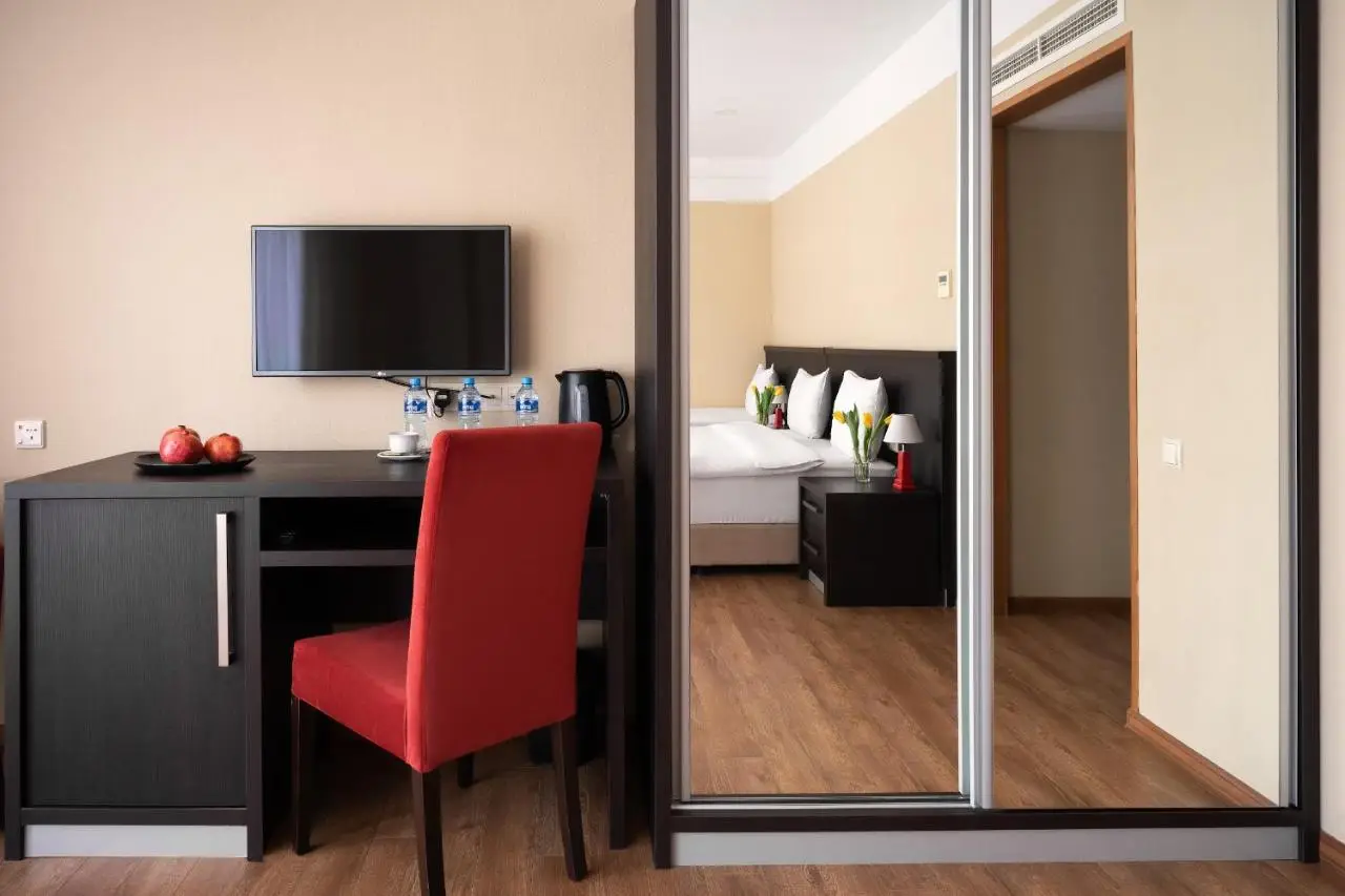 Sephia Hotel