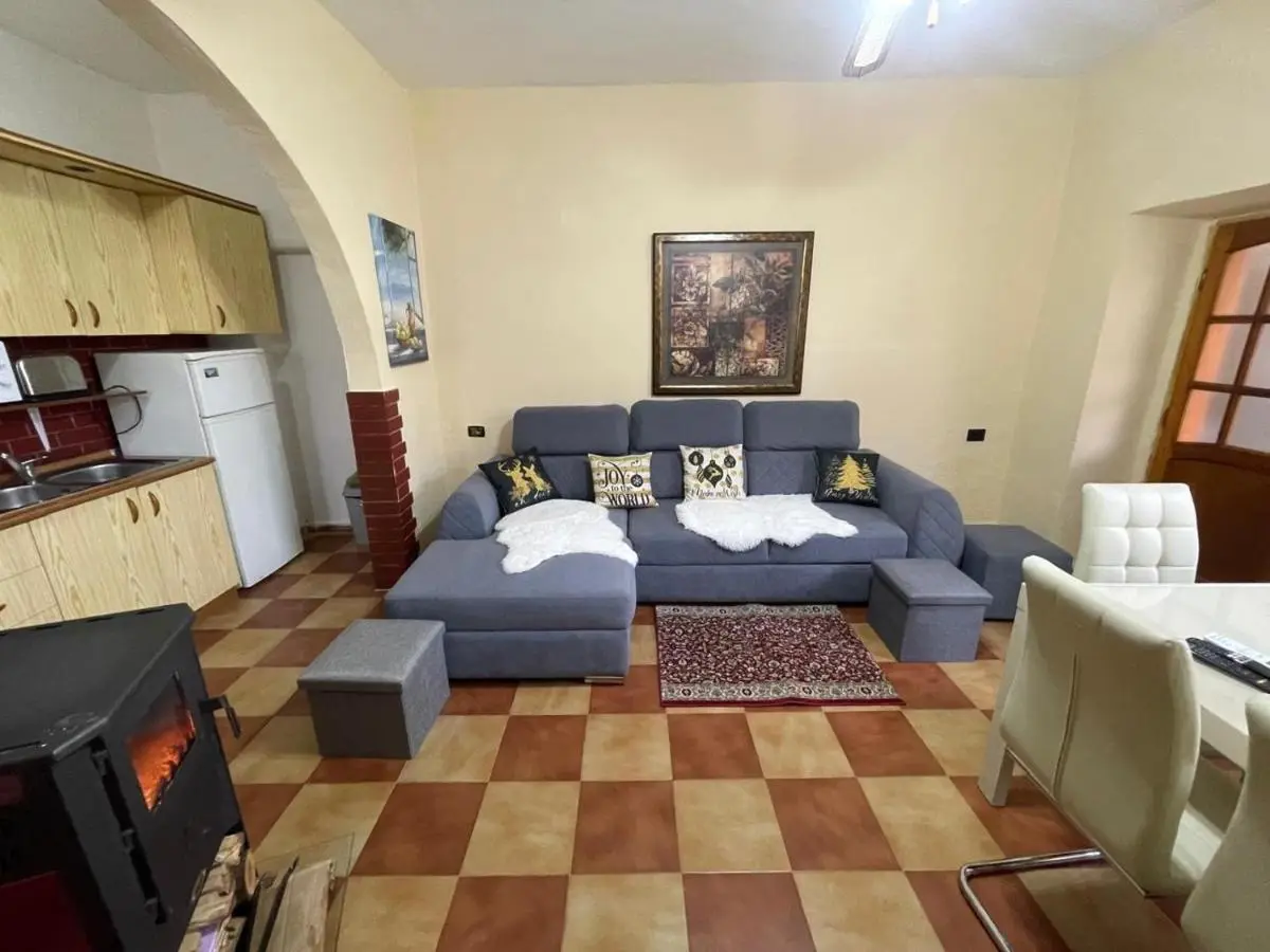 Fishta Villa and Apartments
