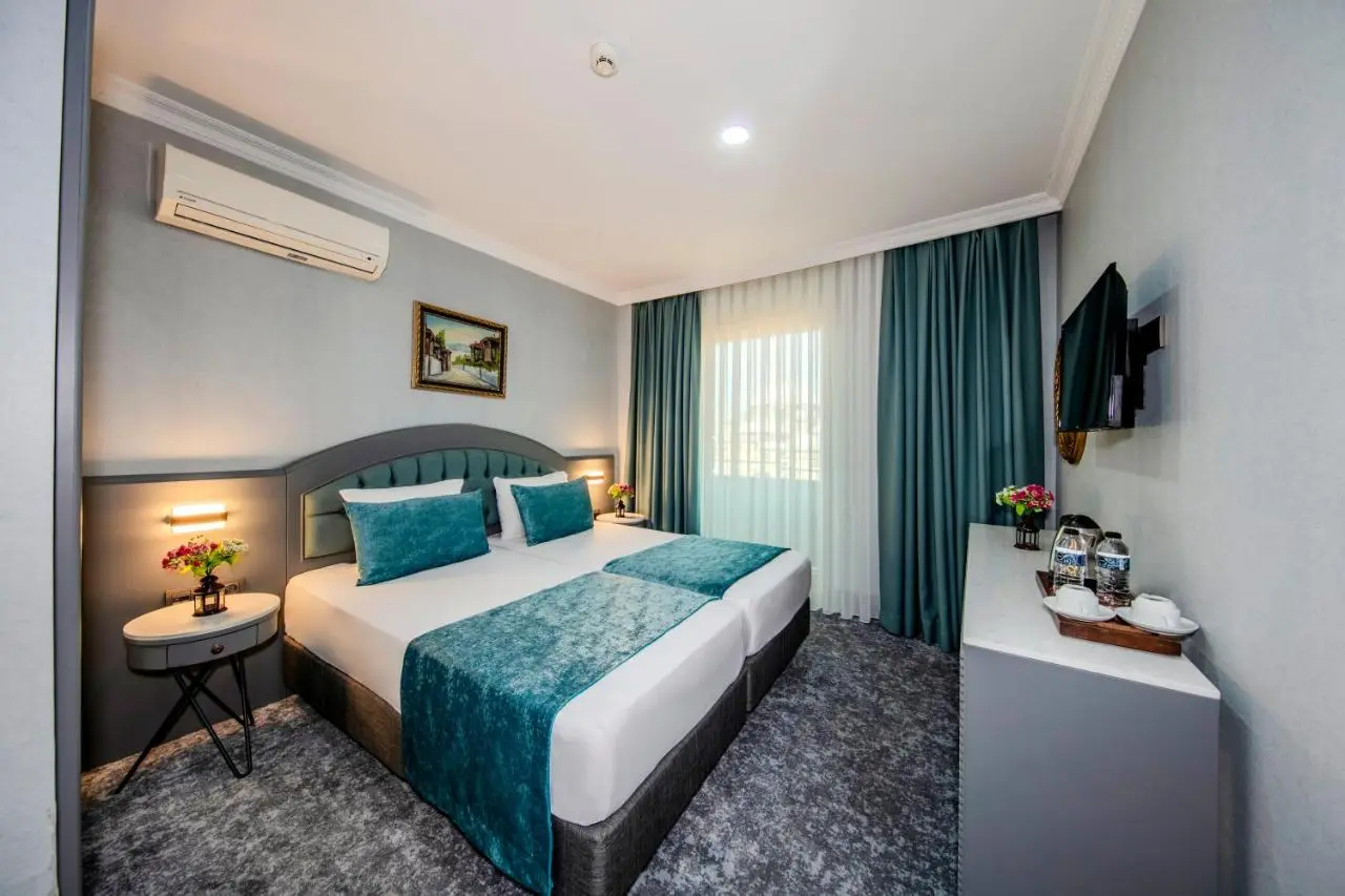 Tilia Hotel