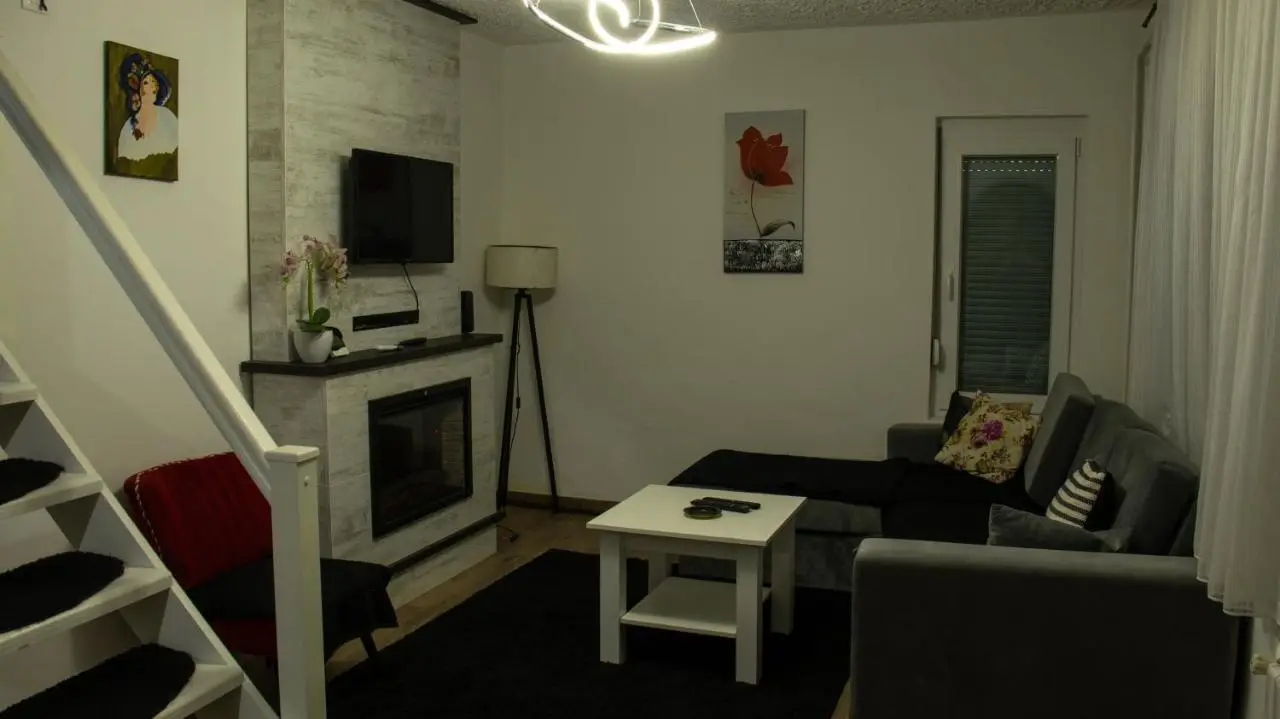 Villa Hipnotic