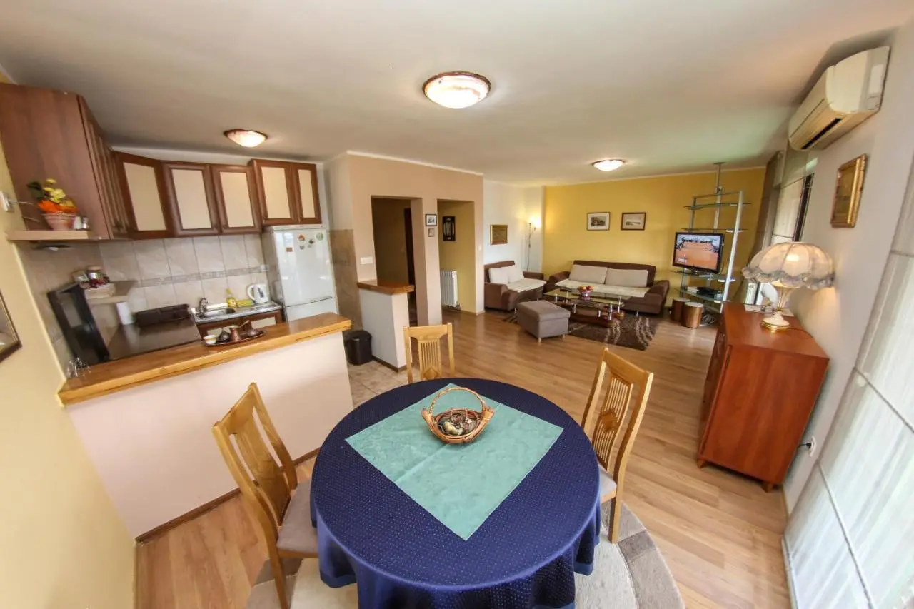 Apartments Cyrano 1&2