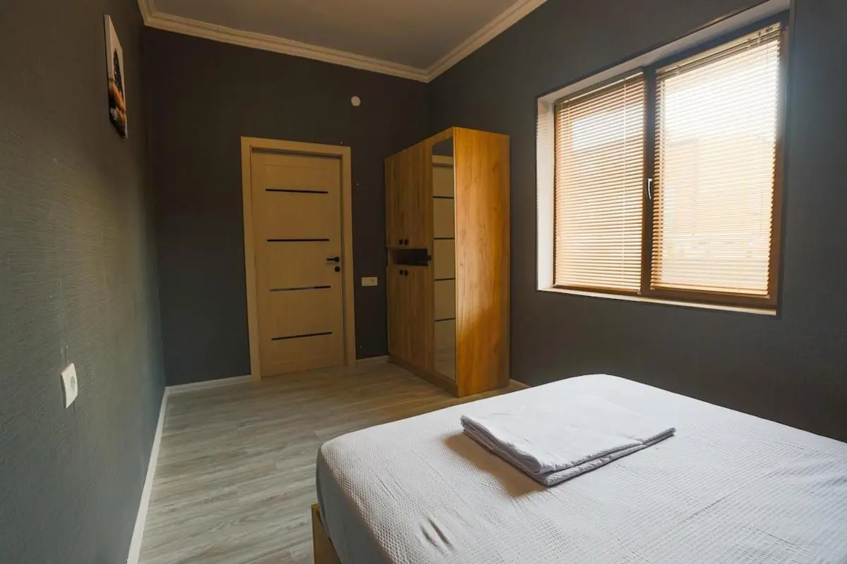 Brand-New 2BR House with Garden