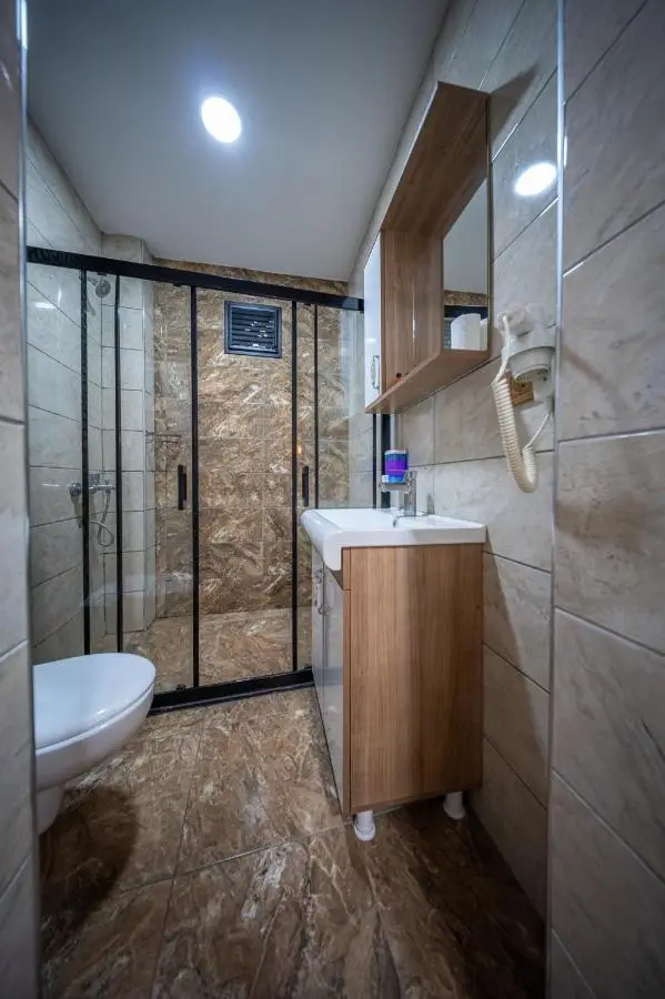 LAOS OTEL