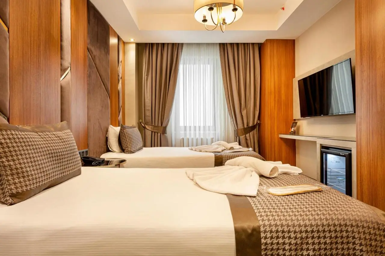 Santra Hotel