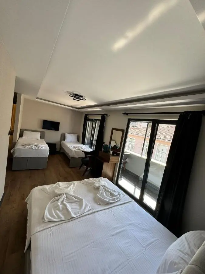 SkyLife OldCity Hotel
