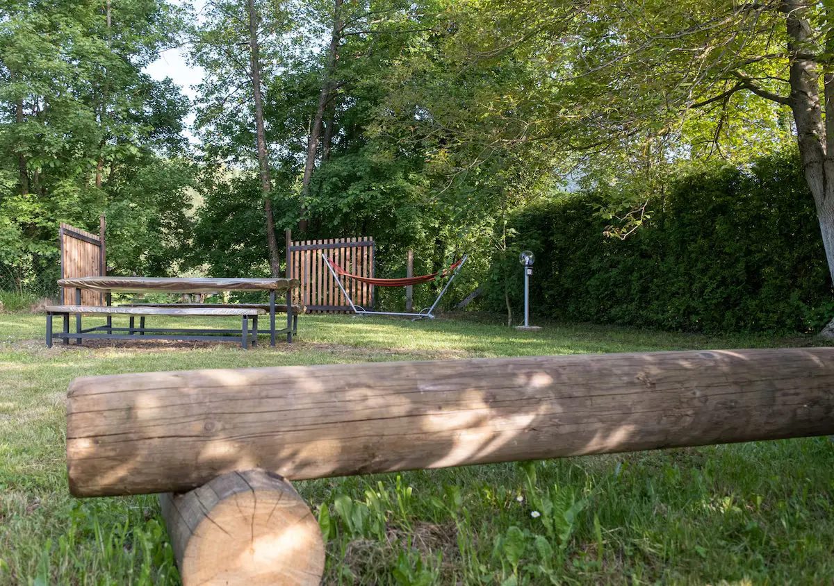 VILLA about min 3 persons - max 6 persons.