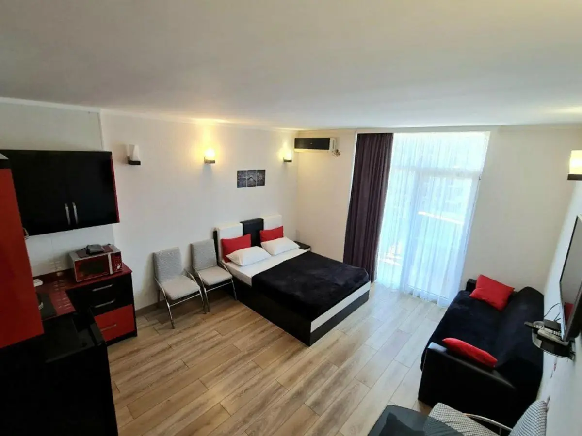 D&D Sea View First Line Apartments