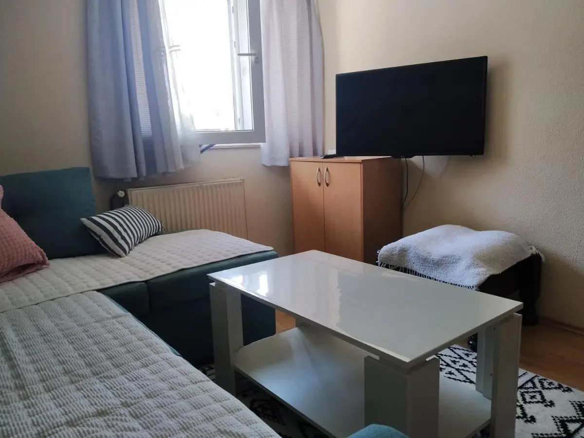 Apartment Edin
