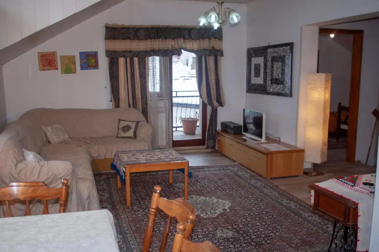 Guest House Fena