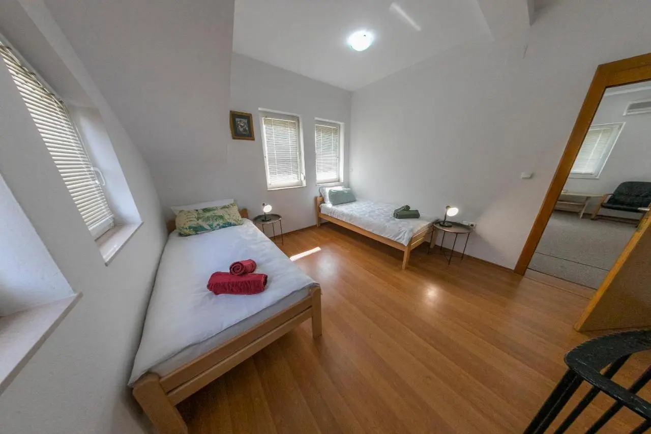 APARTMAN NAAJ
