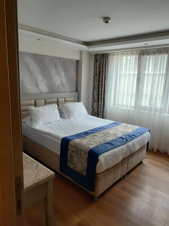 Regency World Hotel