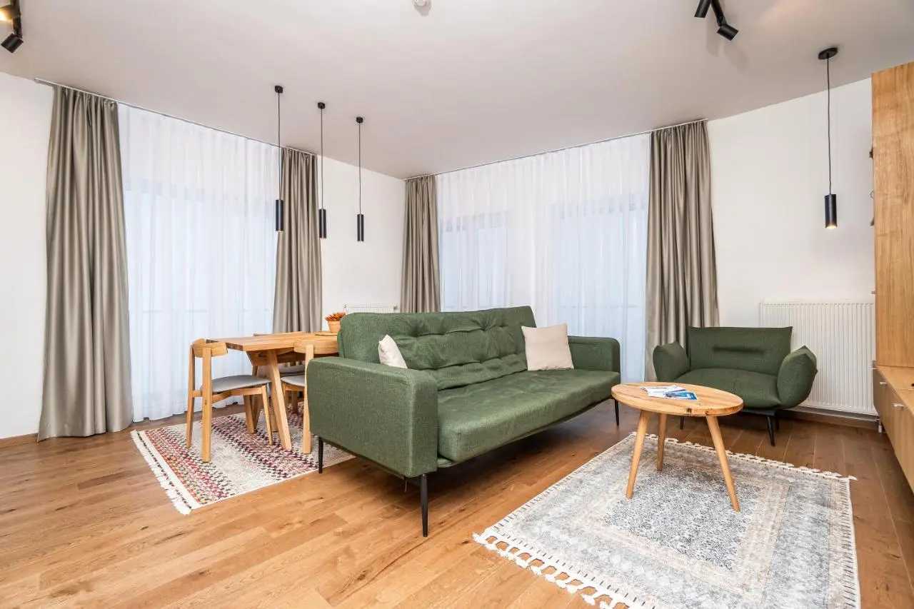 Aparthotel RAJSKA